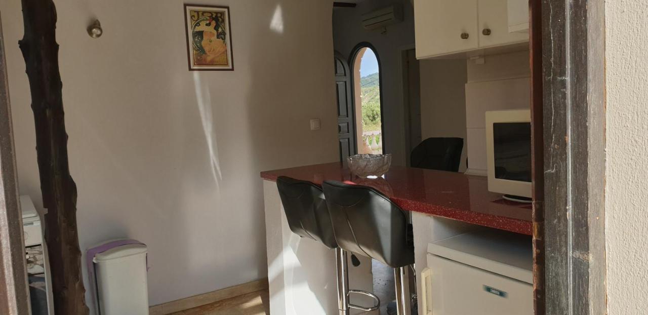 Angela Apartments Pool Gardens And Sea Views Agios Stefanos Avliotes (Corfu) Exterior foto