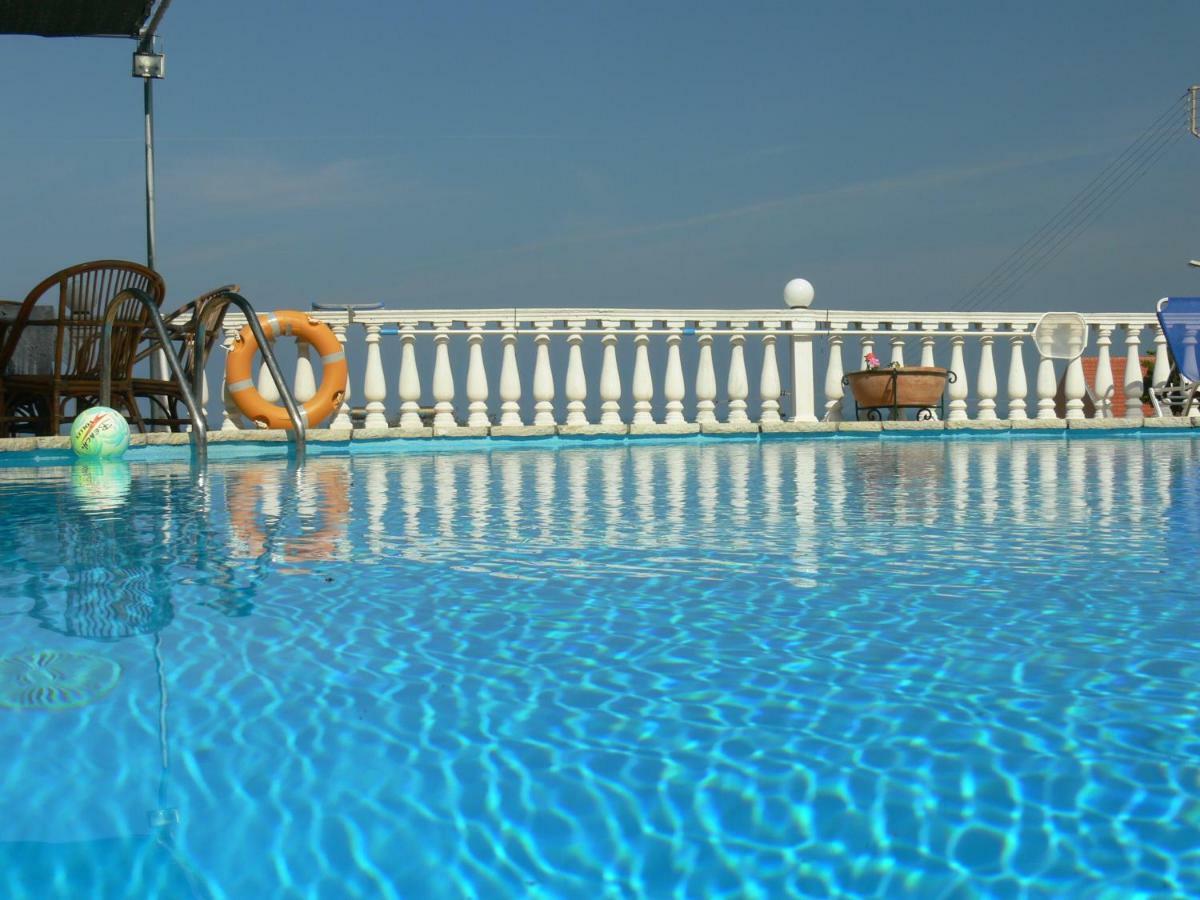 Angela Apartments Pool Gardens And Sea Views Agios Stefanos Avliotes (Corfu) Exterior foto